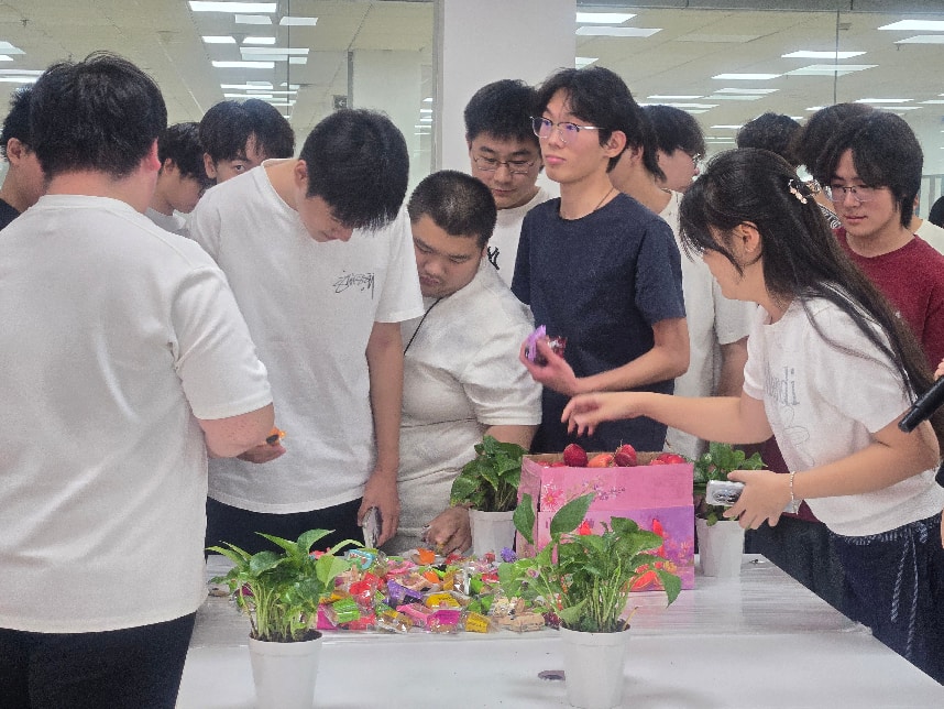 校企交流与中秋美食分享